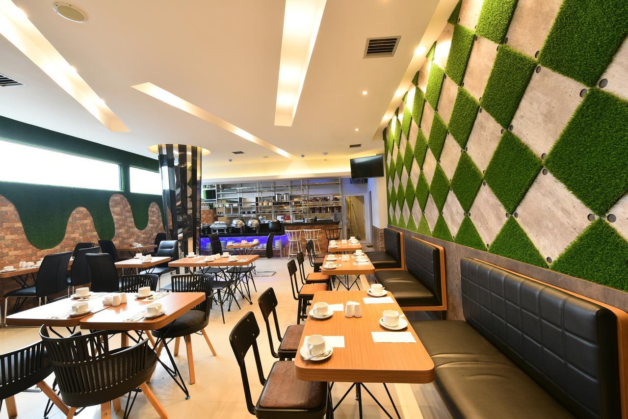 Midtown Xpress Balikpapan Hotel Luaran gambar